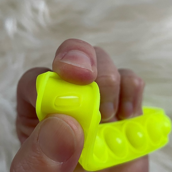 Solid Colored Bubble Push Pop Silicone Bracelet NWT - Picture 4 of 9